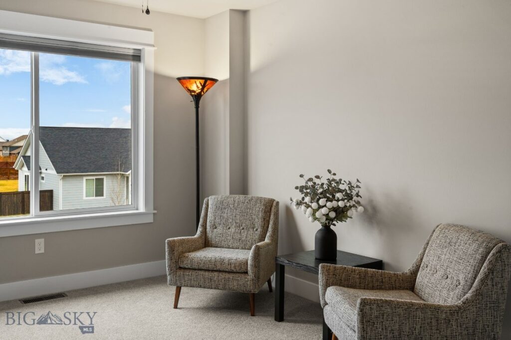 2019 E Silver Circle