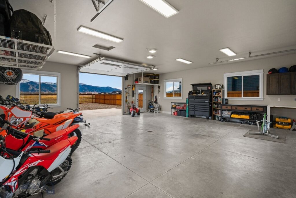 Belgrade MT 59714 - 25