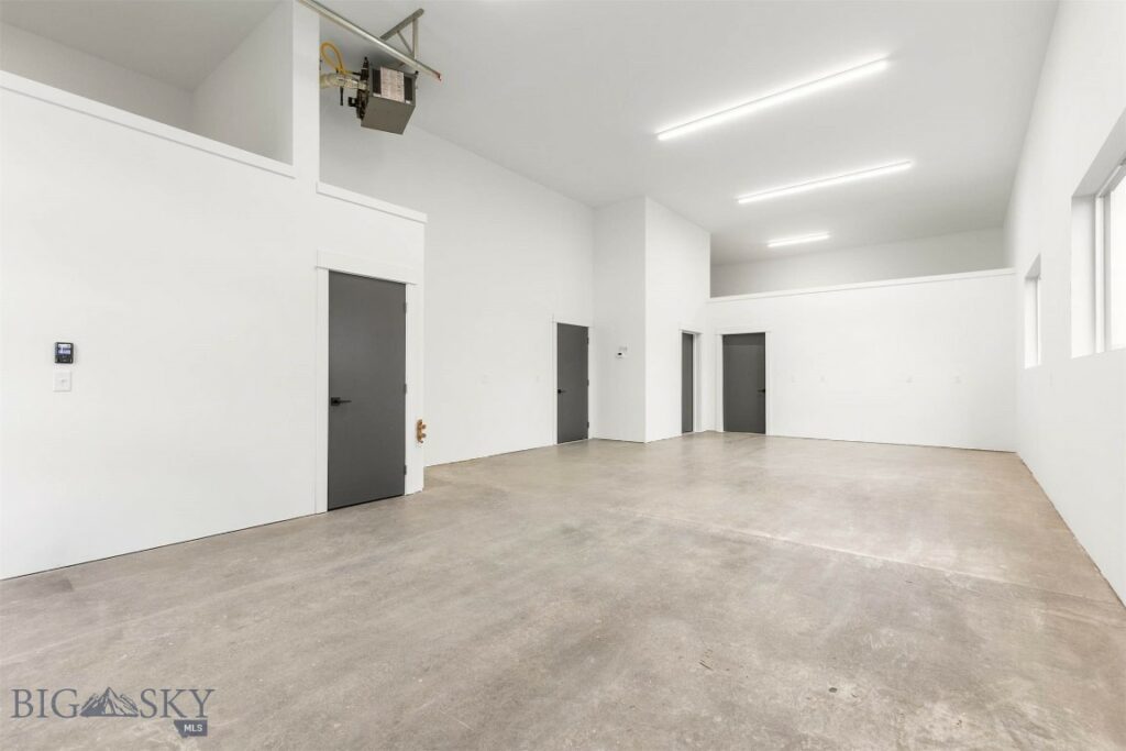 202 Fletching Unit B