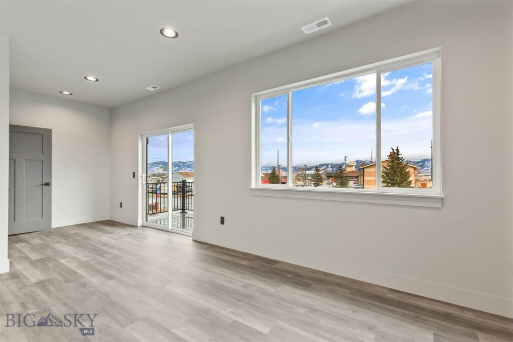 202 Fletching Unit B