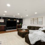 203 Alton Way