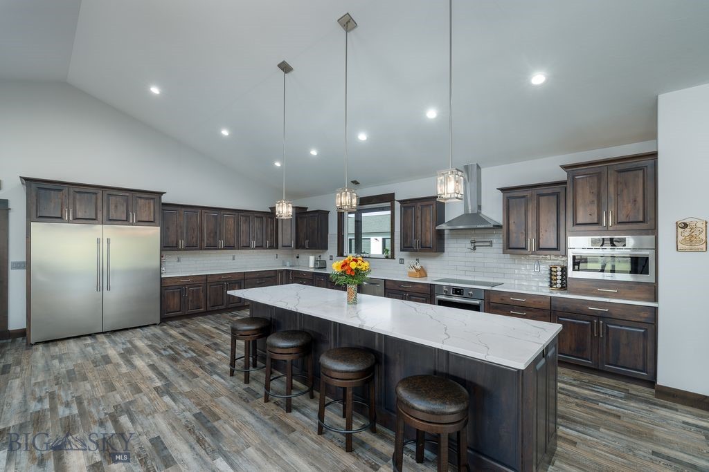 2030 and 2032 Love Lane