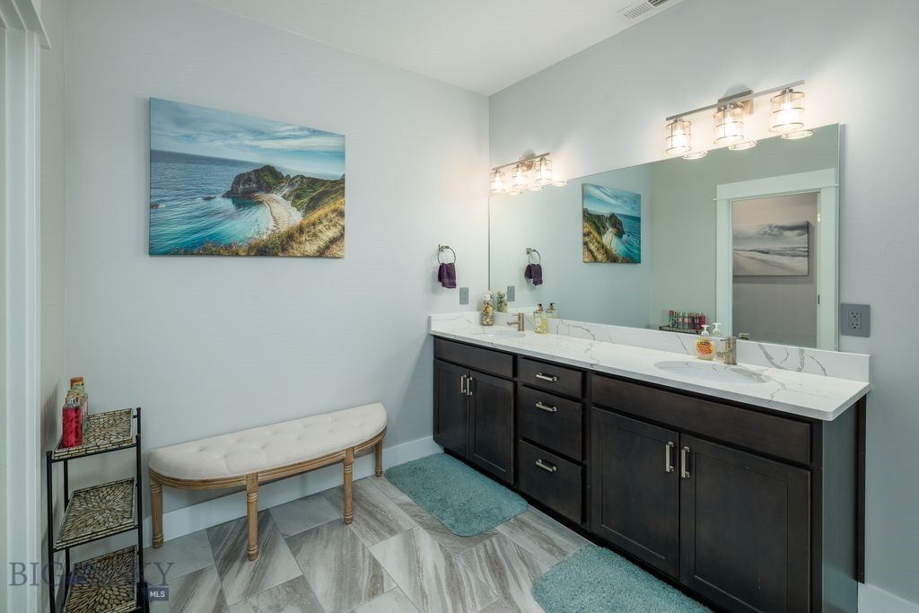 2030 and 2032 Love Lane