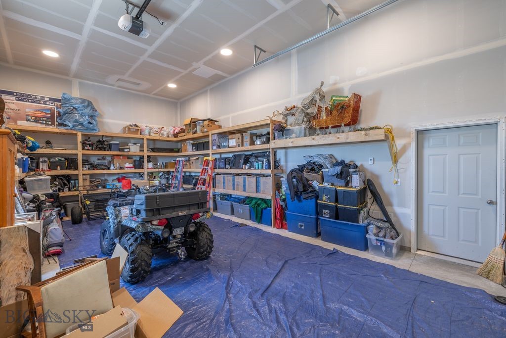 2030 and 2032 Love Lane