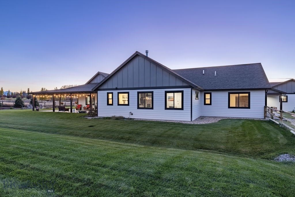 2030 and 2032 Love Lane