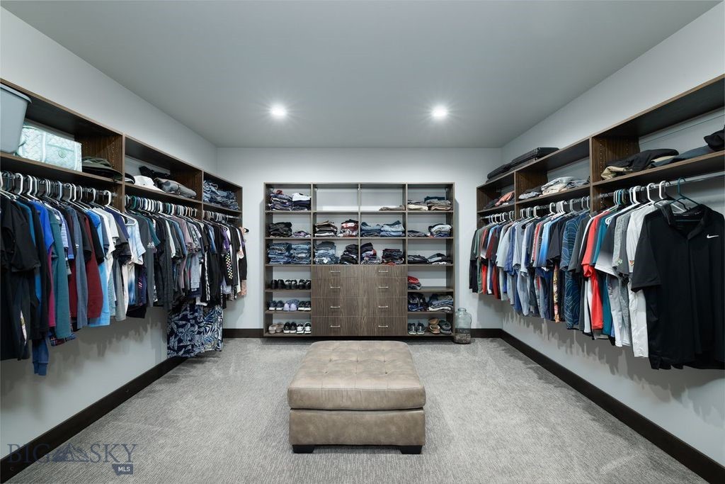 2030 and 2032 Love Lane