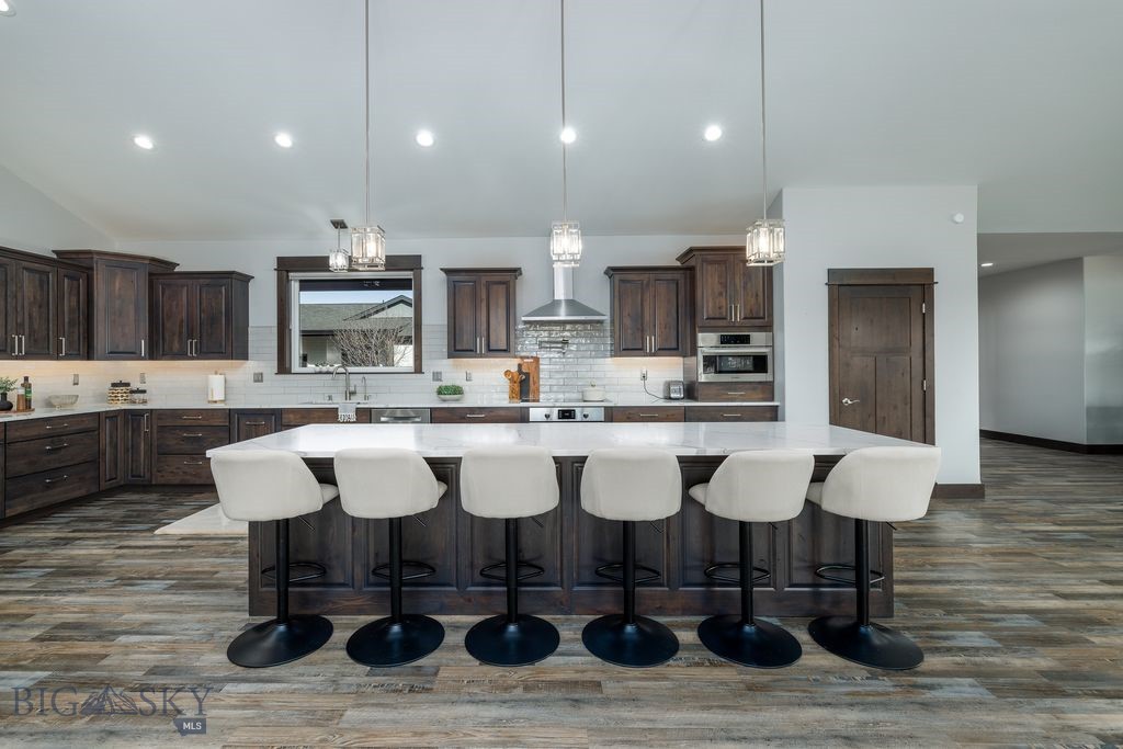 2030 and 2032 Love Lane