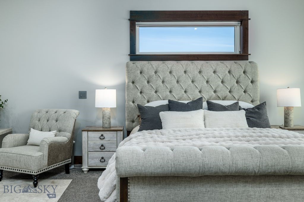 2030 and 2032 Love Lane