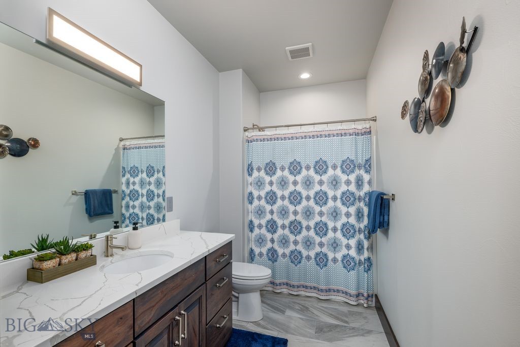 2030 and 2032 Love Lane