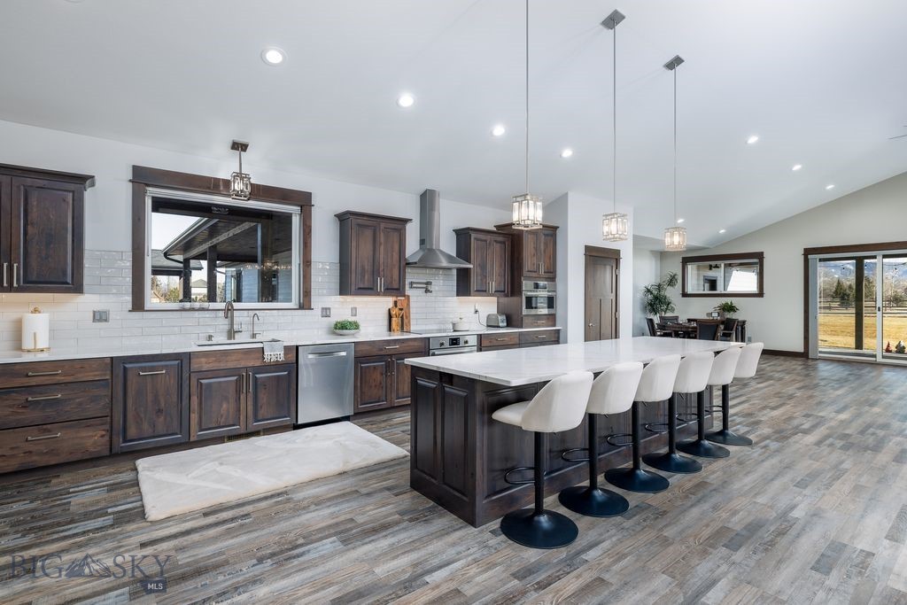 2030 and 2032 Love Lane