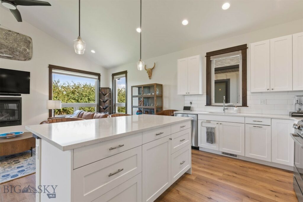 205 Albrey Trail