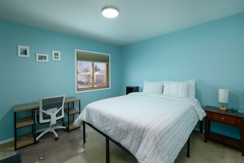 208 N Pondera Avenue