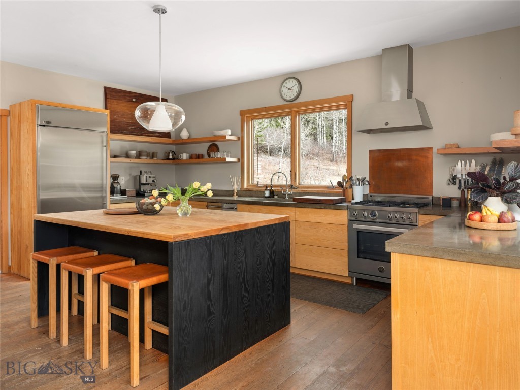 210 Upper Kelly Creek Road