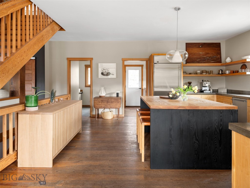 210 Upper Kelly Creek Road