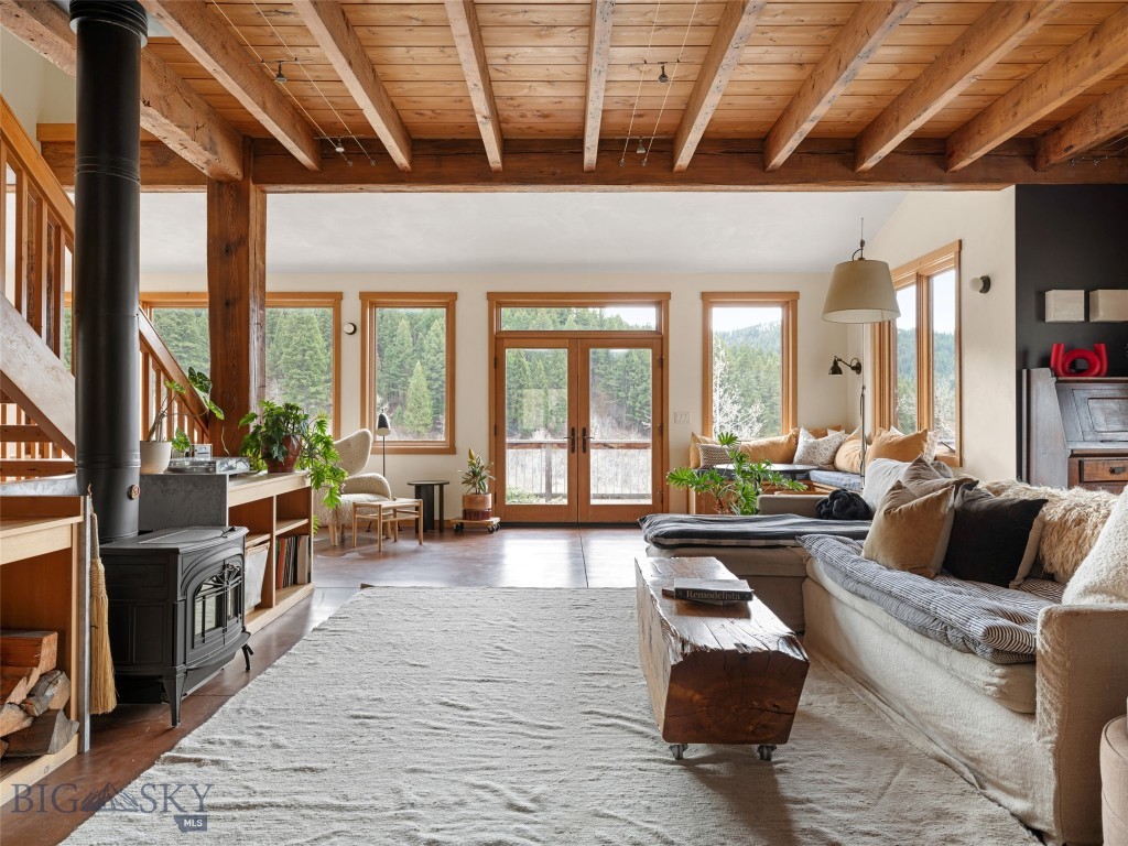 210 Upper Kelly Creek Road