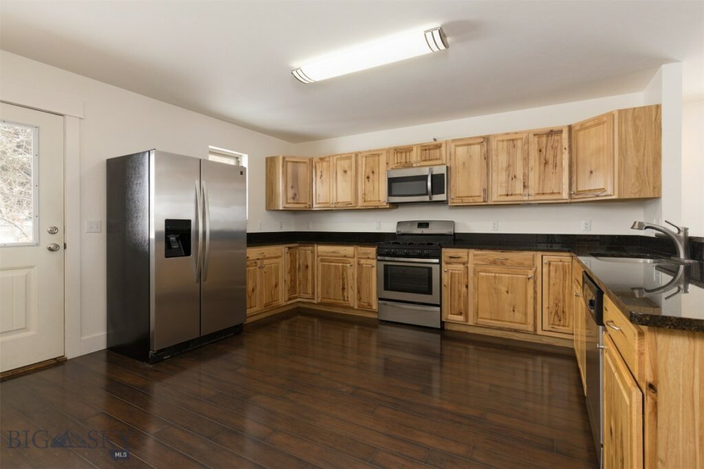 210 Talon Way
