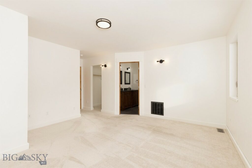 210 Talon Way