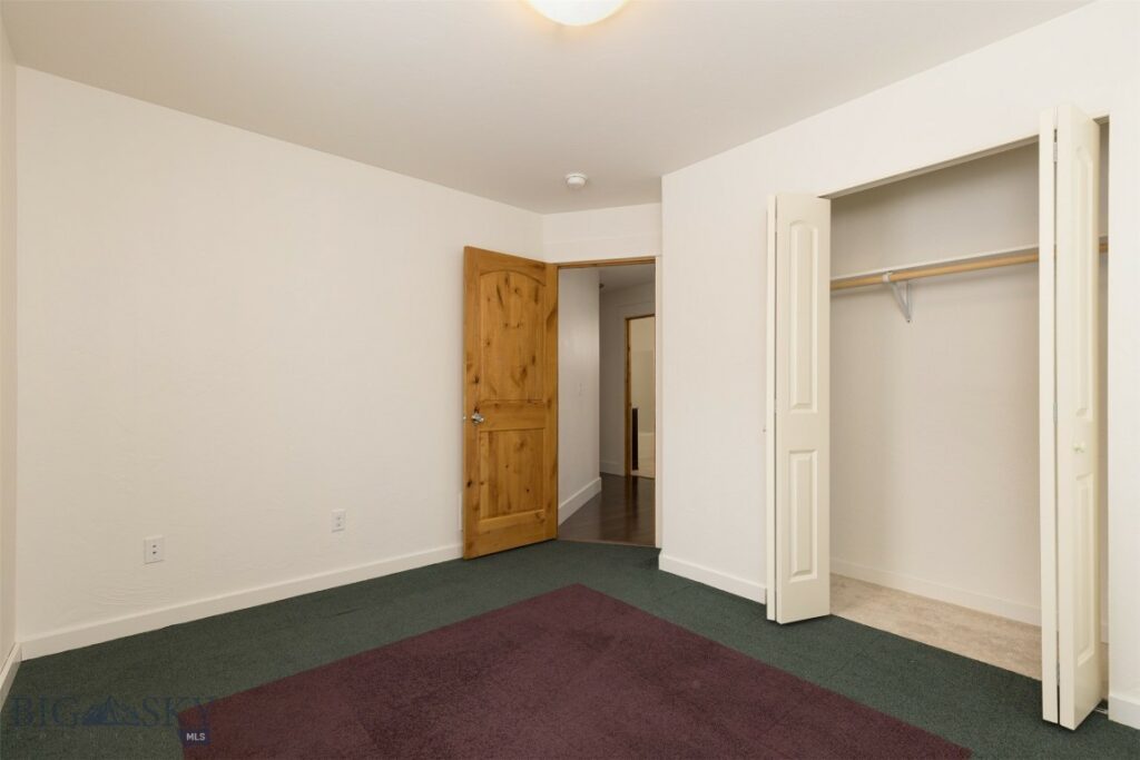 210 Talon Way