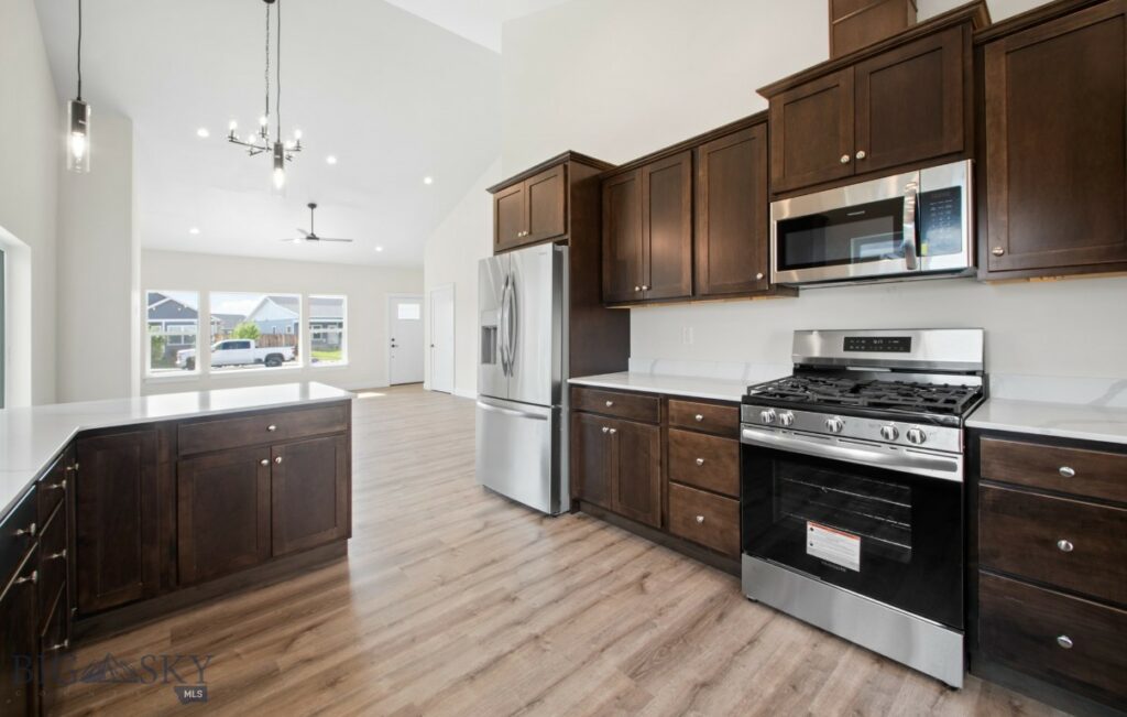 2106 Oriole Drive