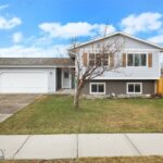 211 N Yellowstone Avenue