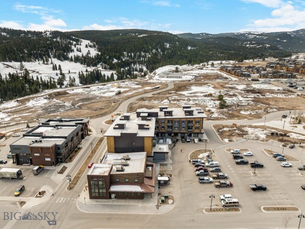 211 Town Center Avenue