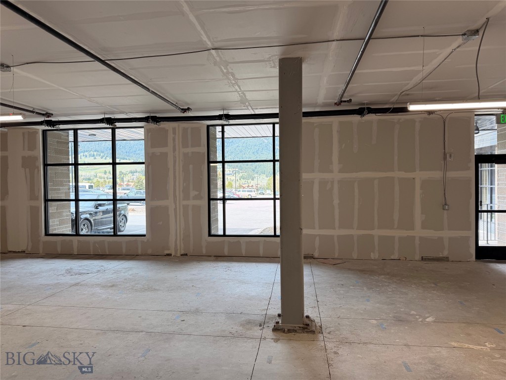 211 Town Center Avenue