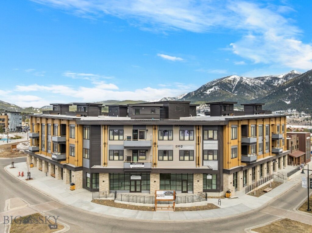 211 Town Center Avenue