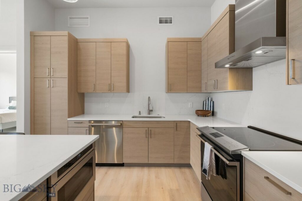 211 Town Center Avenue