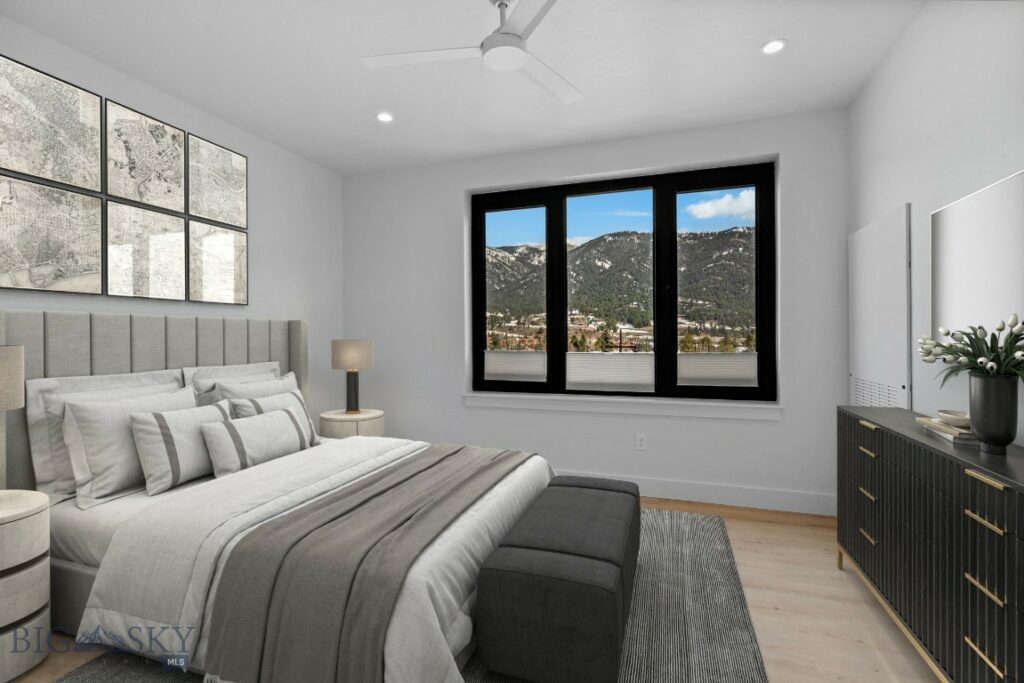 211 Town Center Avenue