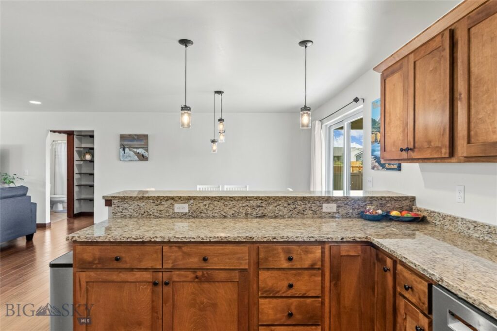 215 Snowy Owl Trail