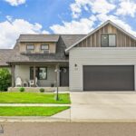 215 Snowy Owl Trail