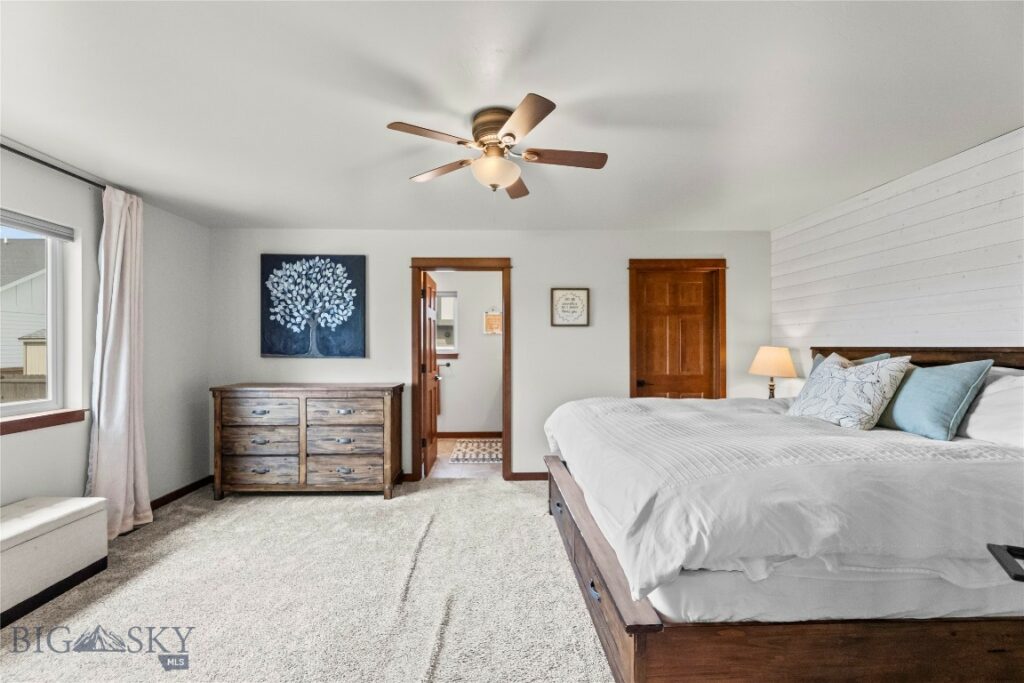 215 Snowy Owl Trail