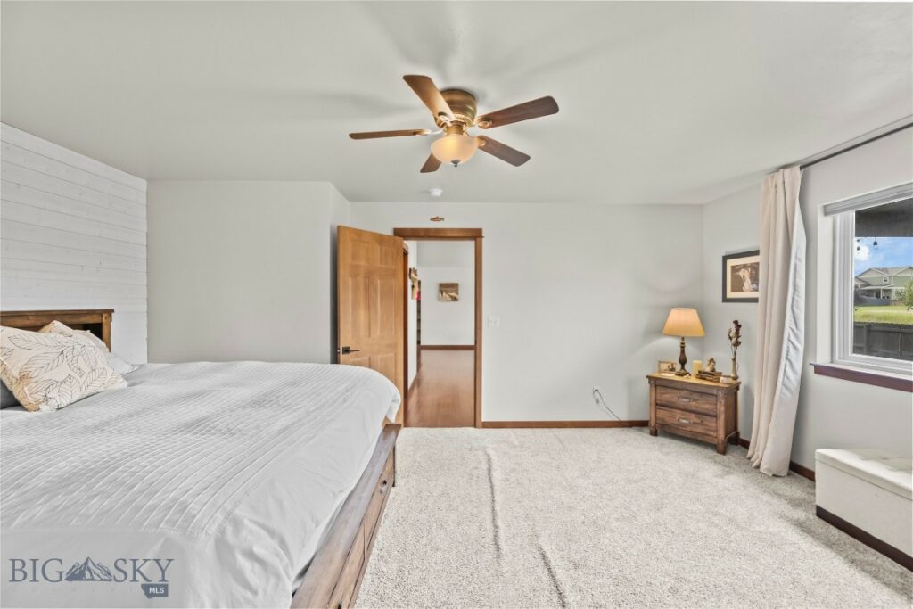 215 Snowy Owl Trail