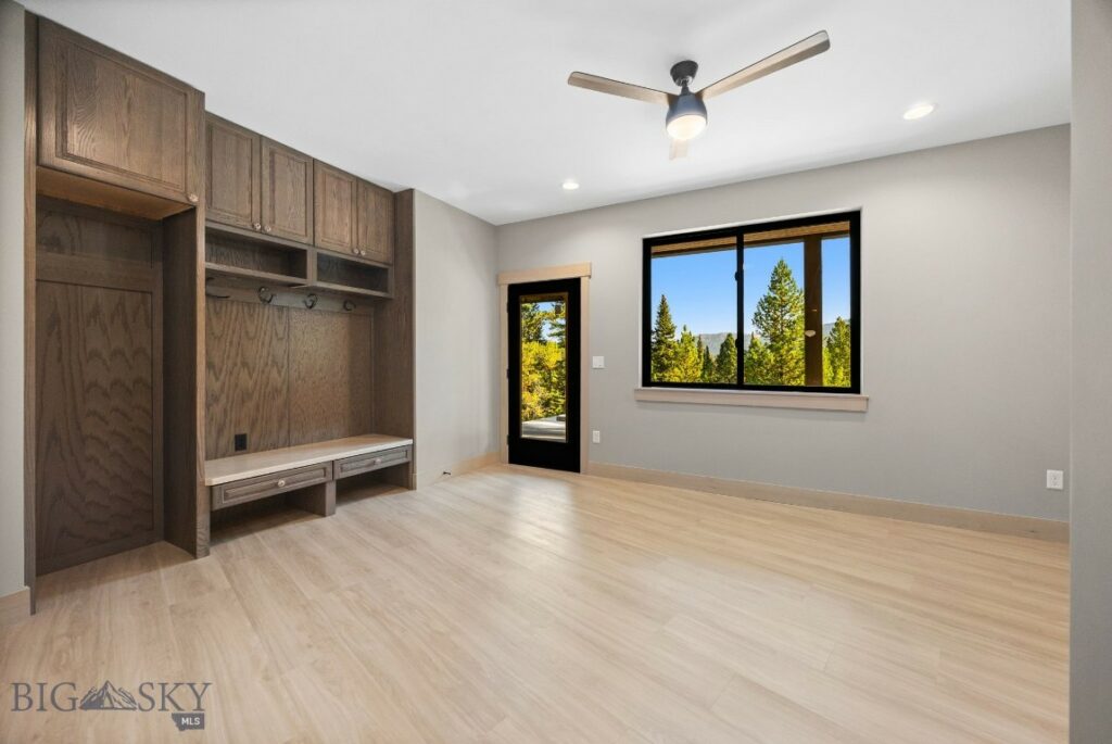 215 Wedeln Drive