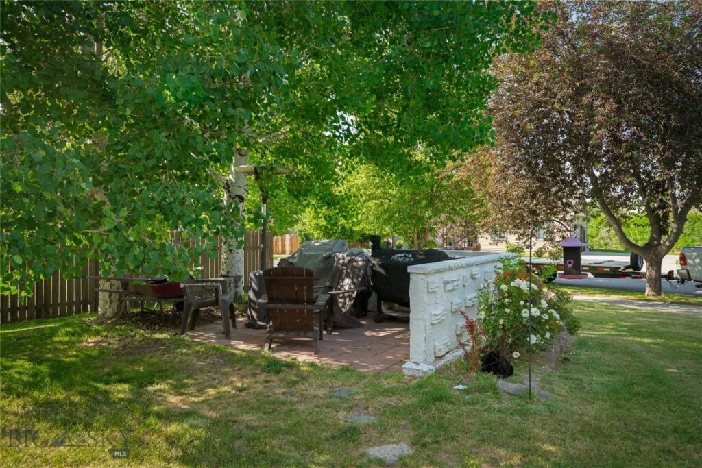 217 Lillian Way