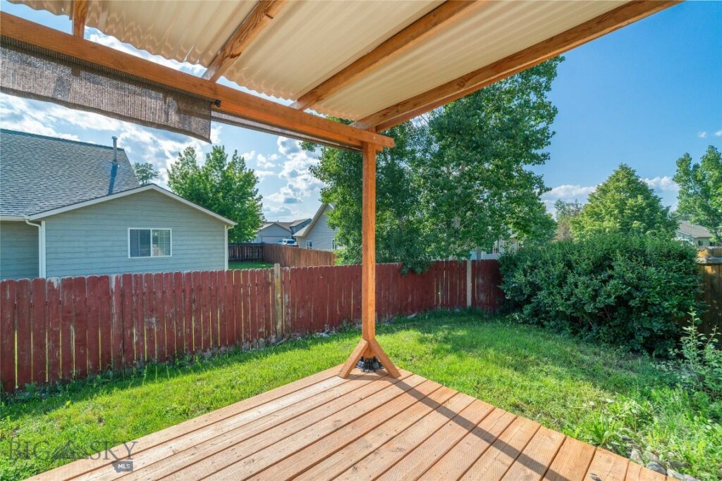 217 Lillian Way