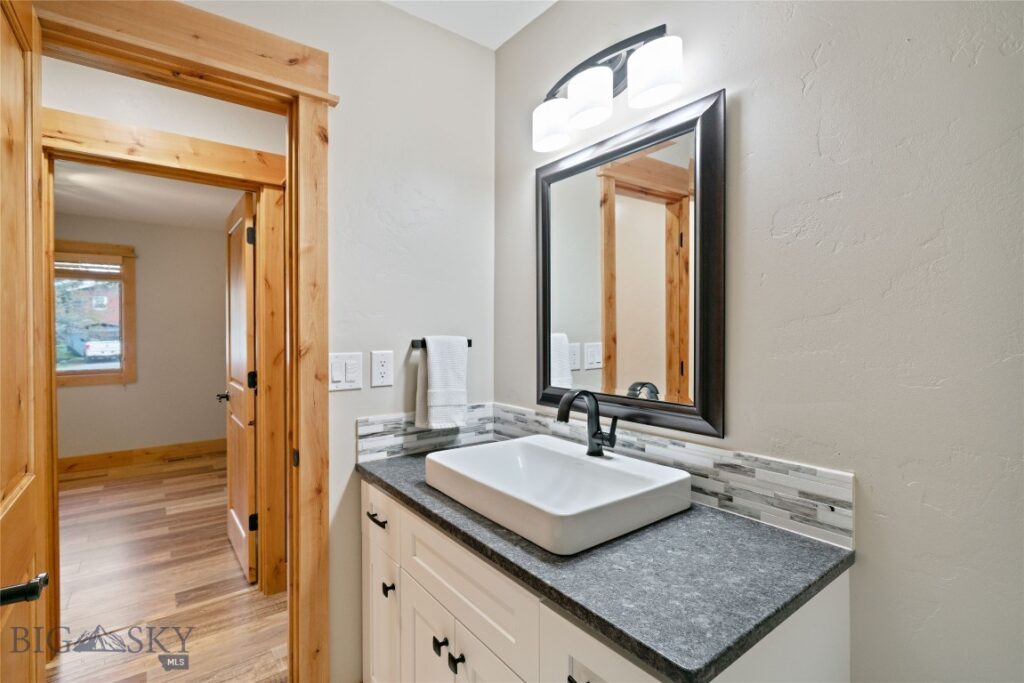 Bozeman MT 59718 - 17