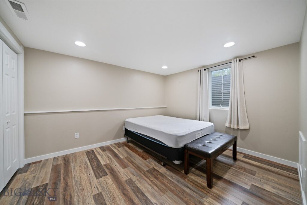 219 Coulee Drive