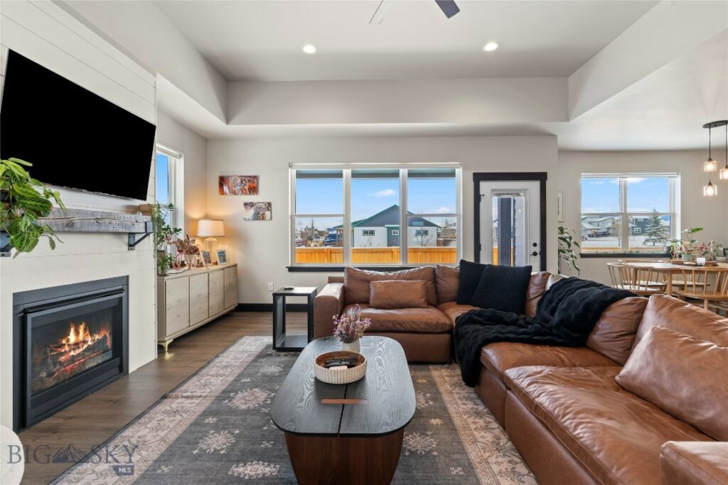 22 Battle Peak Court