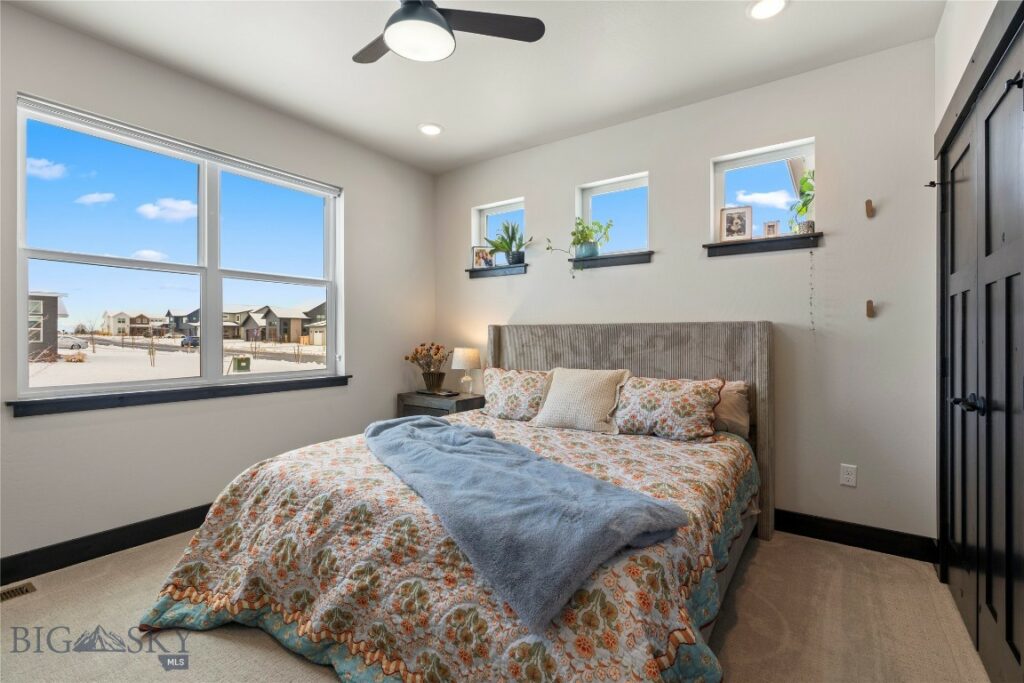 22 Battle Peak Court