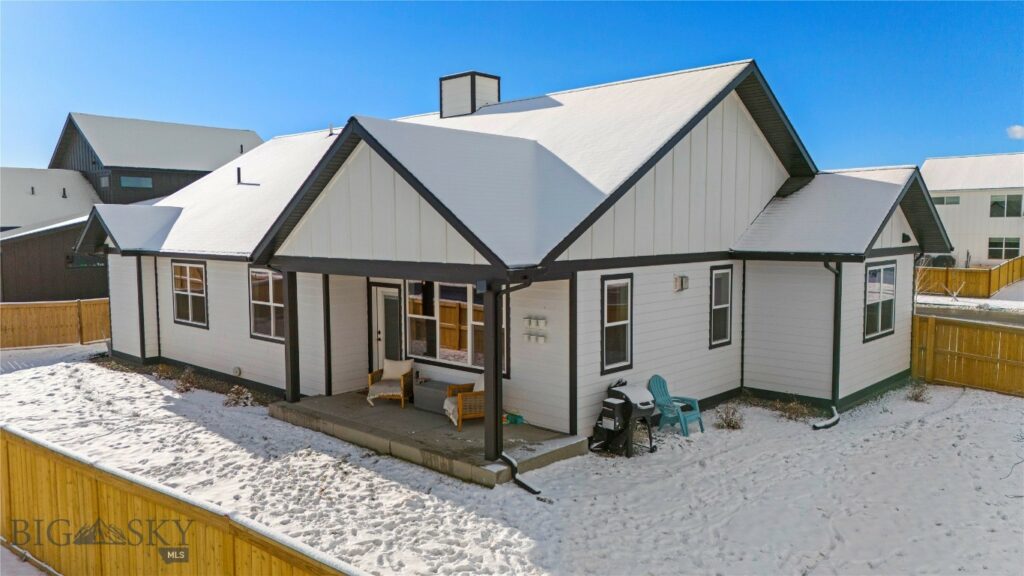 22 Battle Peak Court