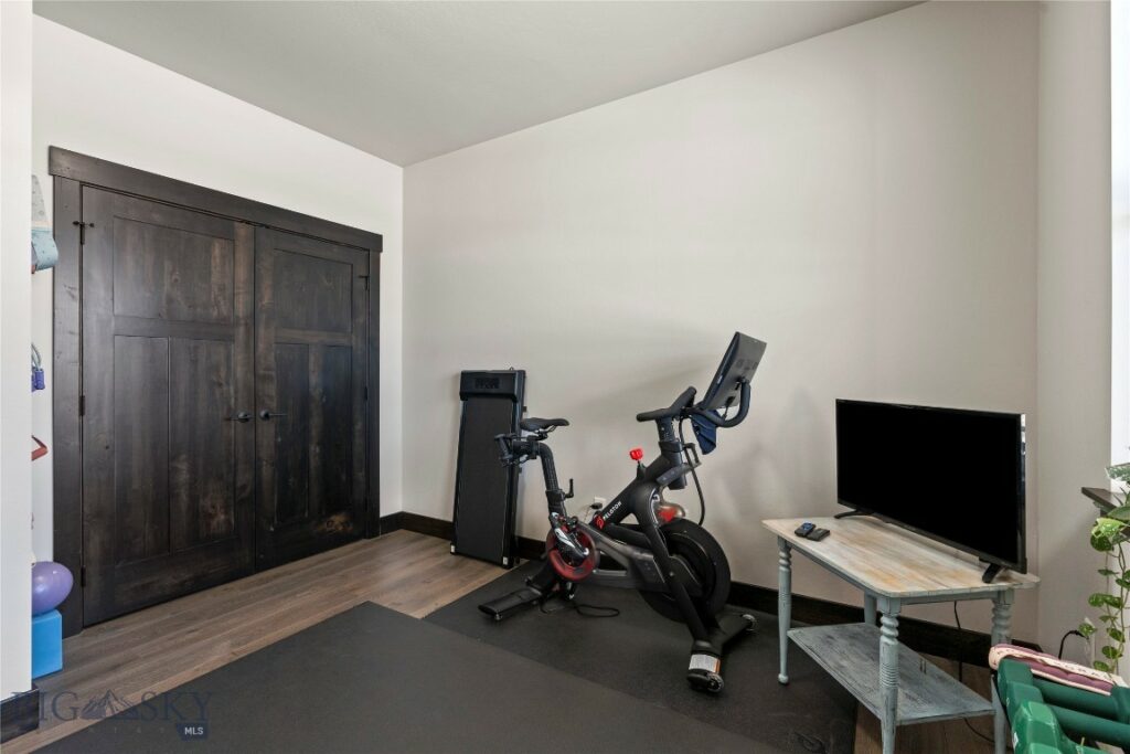 22 Battle Peak Court