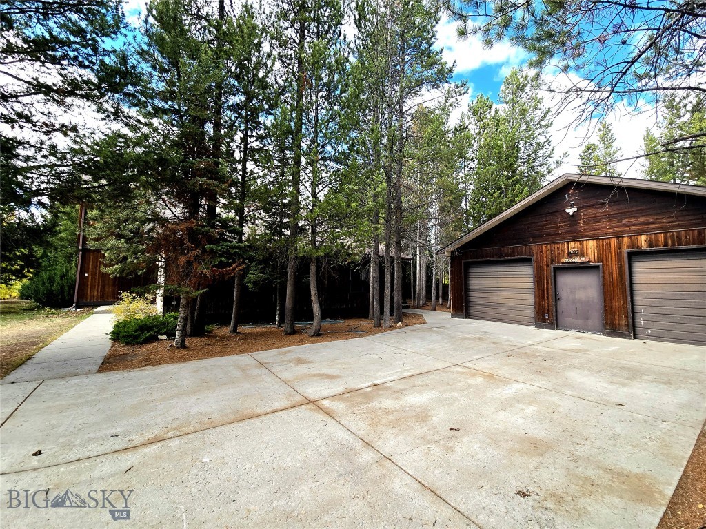220 Watershed Road