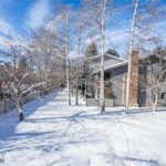2200 W Dickerson