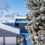 2200 W Dickerson