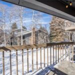 2200 W Dickerson
