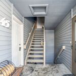 2200 W Dickerson