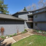 2200 W Dickerson