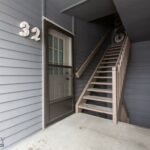 2200 W Dickerson