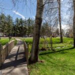 2200 W Dickerson